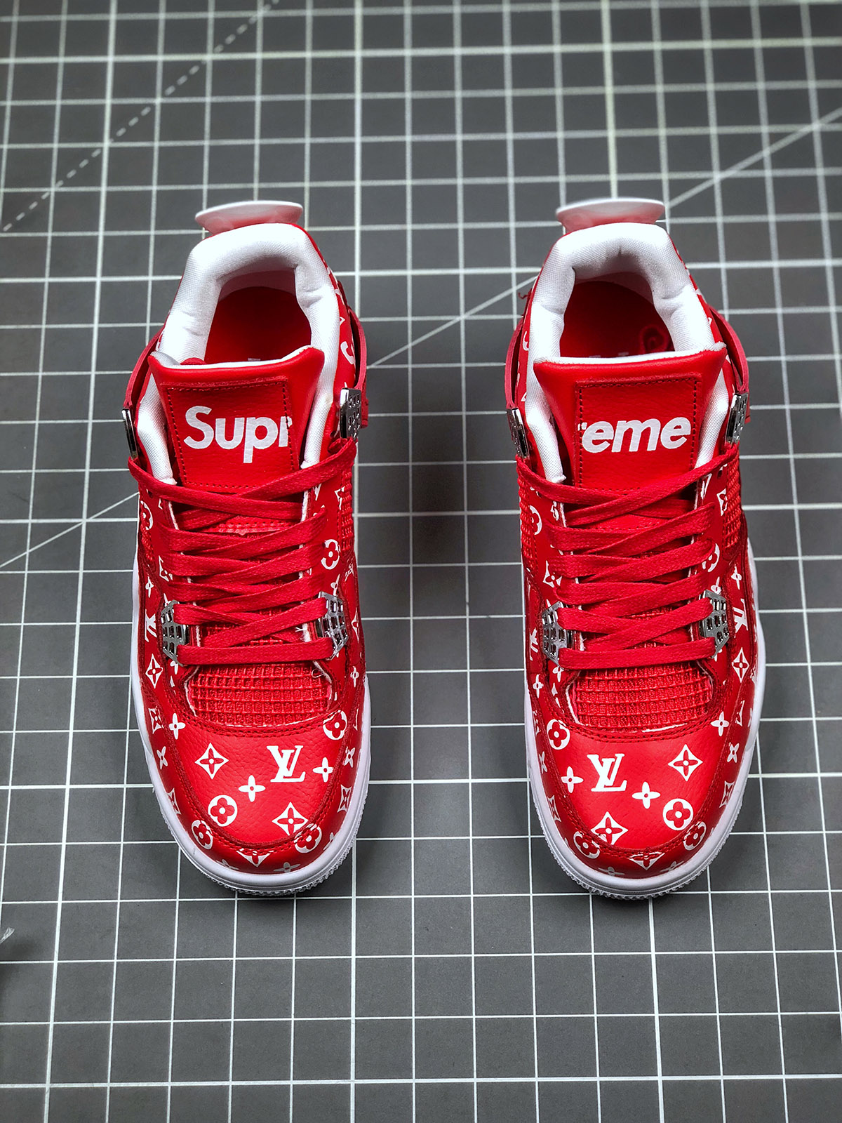 Rare Varsity Red Jordan x Supreme Suptempo Sneakers - Size 10 - Unleash  Your Style! for Sale in Phoenix, AZ - OfferUp