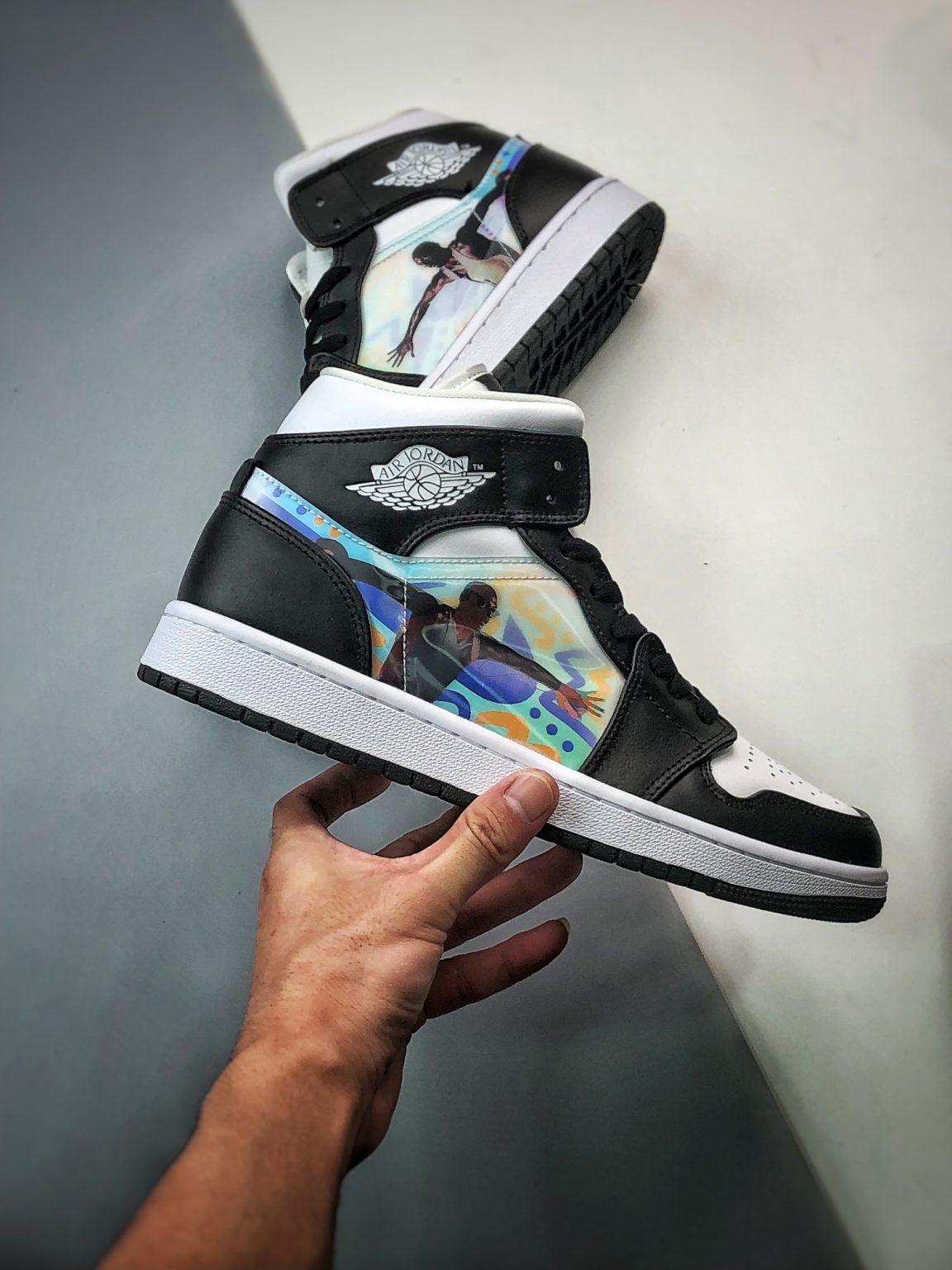 Air Jordan 1 Mid “Hologram” DR9496-001 For Sale – Sneaker Hello