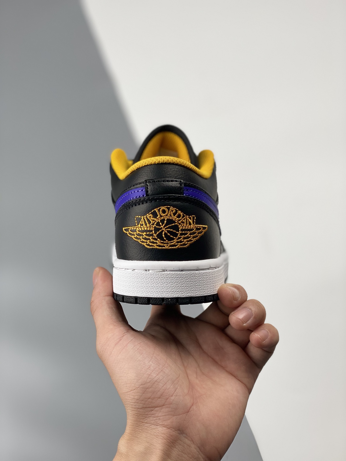 Buy Air Jordan 1 Low 'Lakers' - 553558 075 - Black